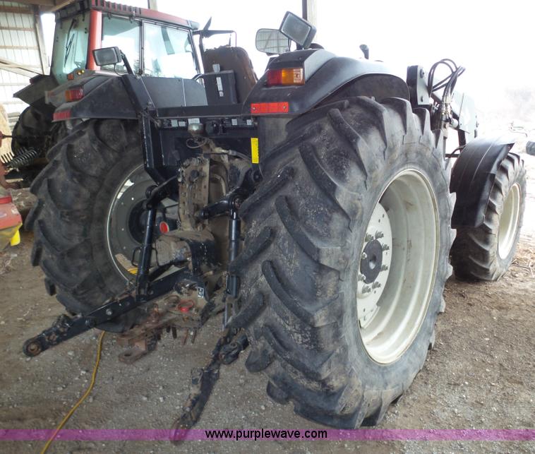 image for item J8920 2001 Valtra 700 MFWD tractor