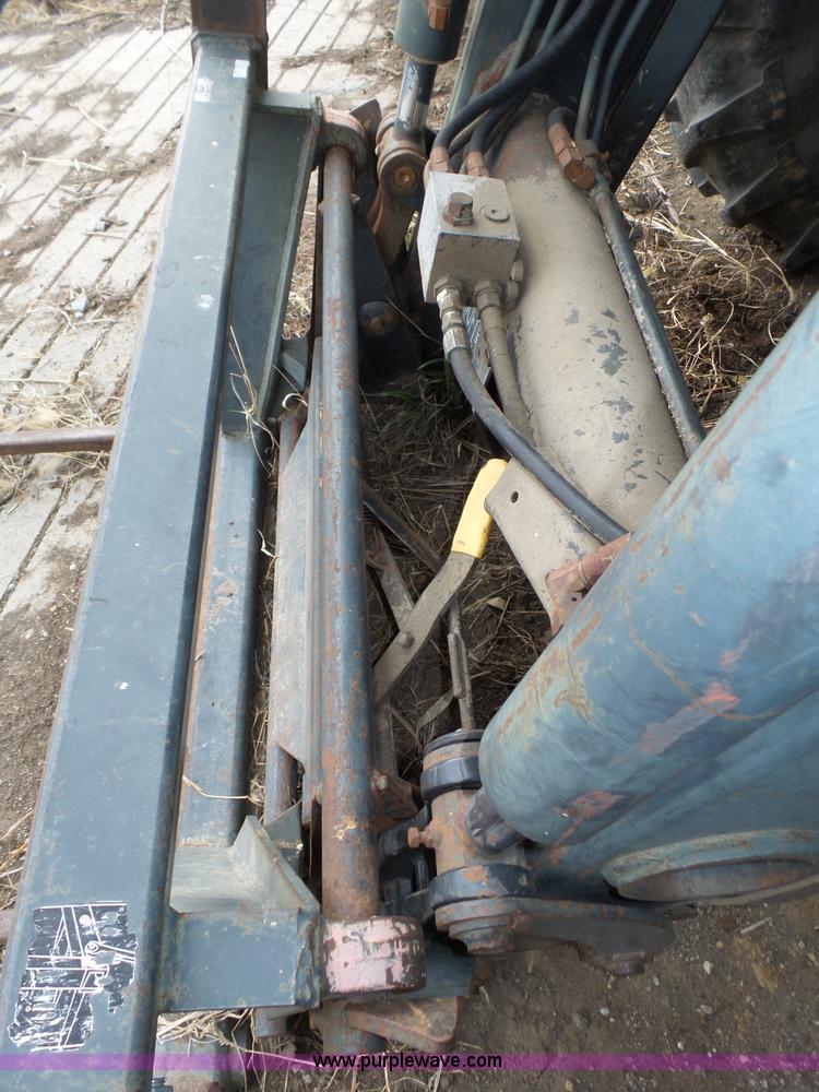 image for item J8920 2001 Valtra 700 MFWD tractor