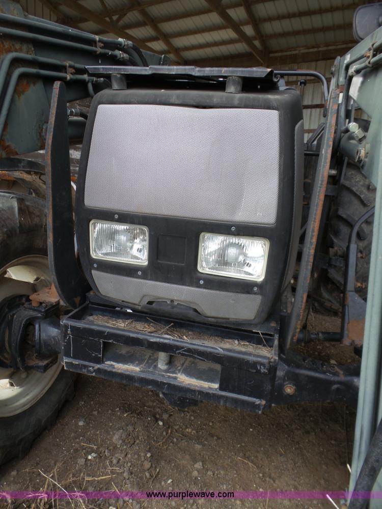 image for item J8920 2001 Valtra 700 MFWD tractor