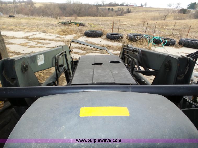 image for item J8920 2001 Valtra 700 MFWD tractor