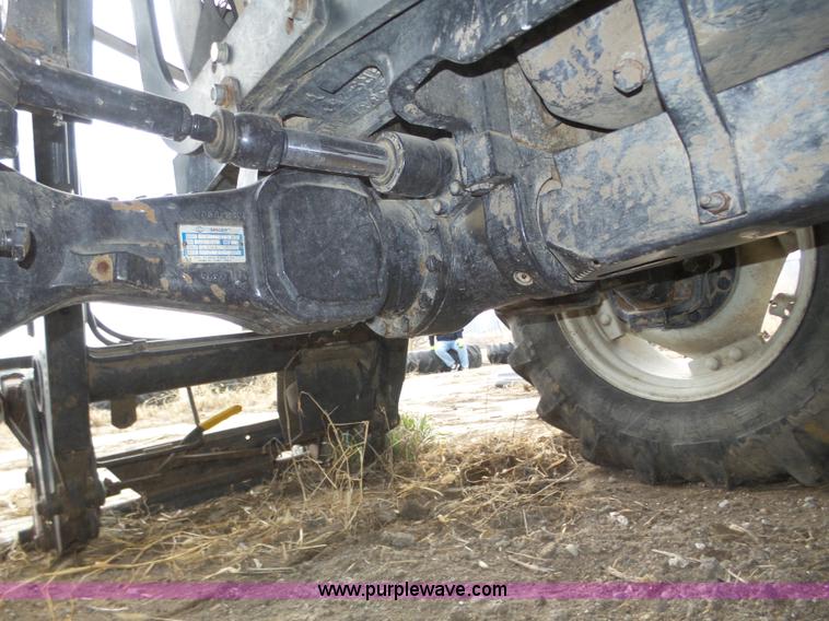 image for item J8920 2001 Valtra 700 MFWD tractor