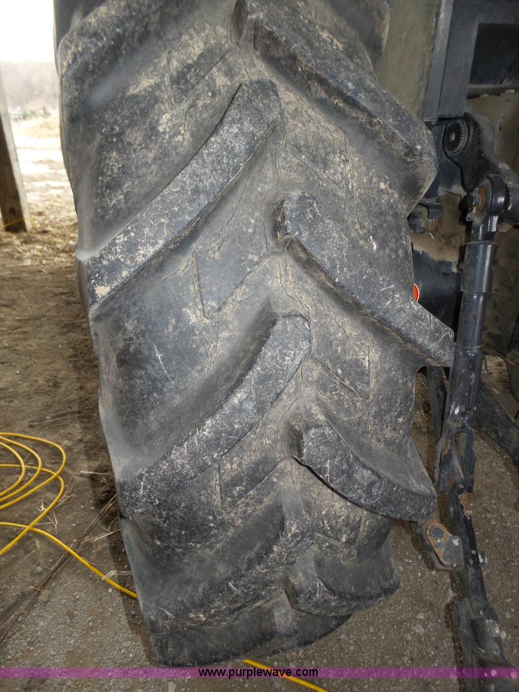 image for item J8920 2001 Valtra 700 MFWD tractor