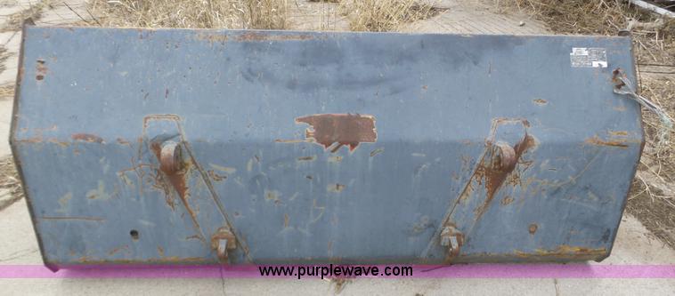 image for item J8920 2001 Valtra 700 MFWD tractor