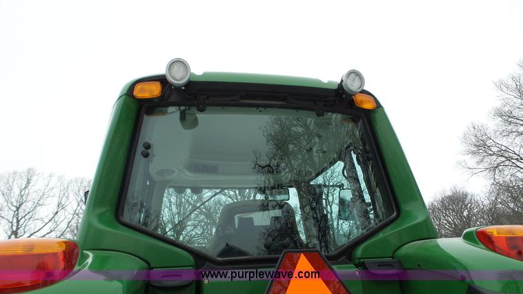 image for item K3492 2009 John Deere 7430 Premium MFWD tractor
