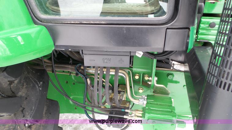 image for item K3492 2009 John Deere 7430 Premium MFWD tractor