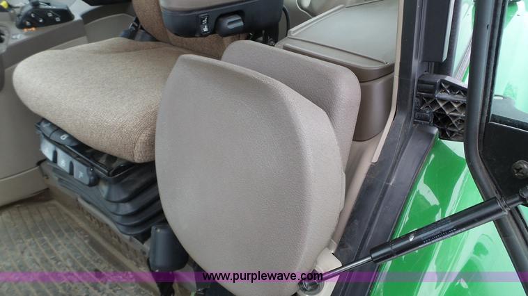 image for item K3492 2009 John Deere 7430 Premium MFWD tractor