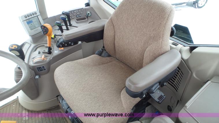 image for item K3492 2009 John Deere 7430 Premium MFWD tractor