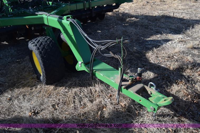 image for item K4422 John Deere 1560 grain drill