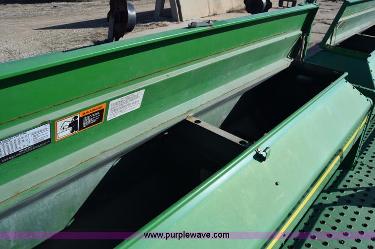 image for item K4422 John Deere 1560 grain drill