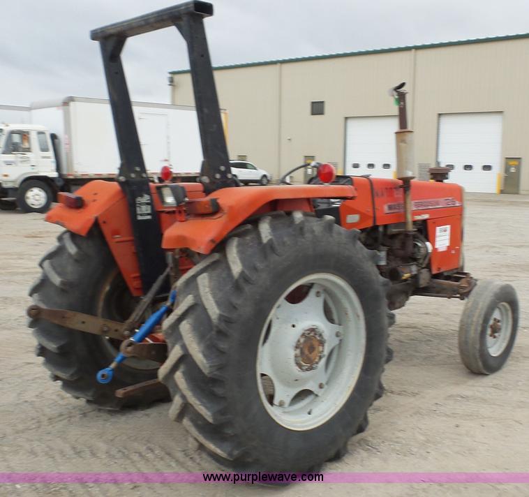 image for item K5066 Massey Ferguson 261 tractor