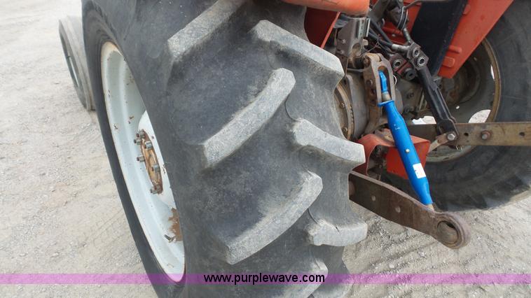 image for item K5066 Massey Ferguson 261 tractor