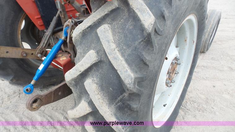 image for item K5066 Massey Ferguson 261 tractor