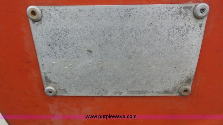 image for item K5066 Massey Ferguson 261 tractor