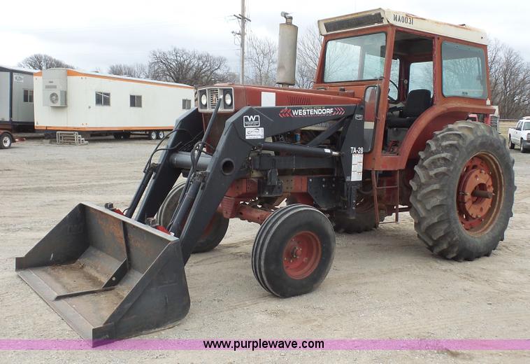 image for item K5069 1975 International 966 tractor