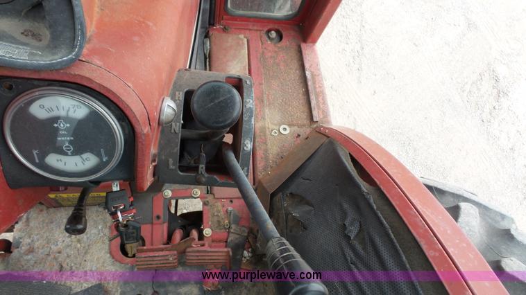 image for item K5069 1975 International 966 tractor