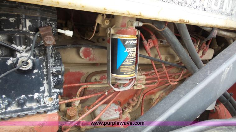 image for item K5069 1975 International 966 tractor