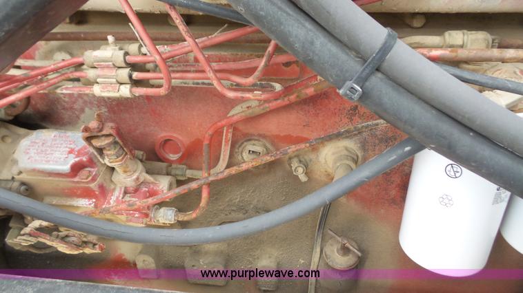 image for item K5069 1975 International 966 tractor