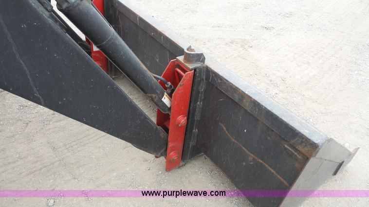 image for item K5069 1975 International 966 tractor