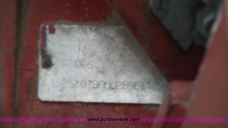 image for item K5069 1975 International 966 tractor