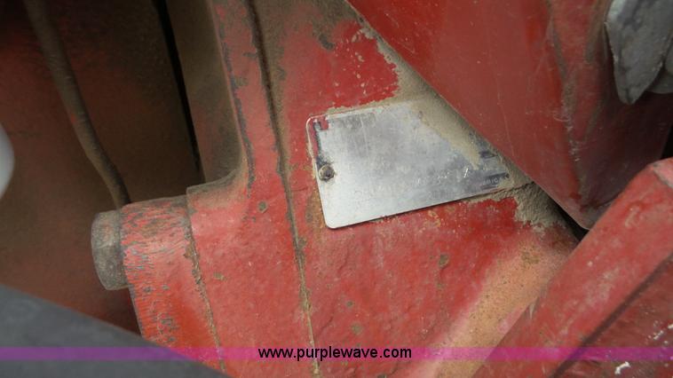 image for item K5069 1975 International 966 tractor