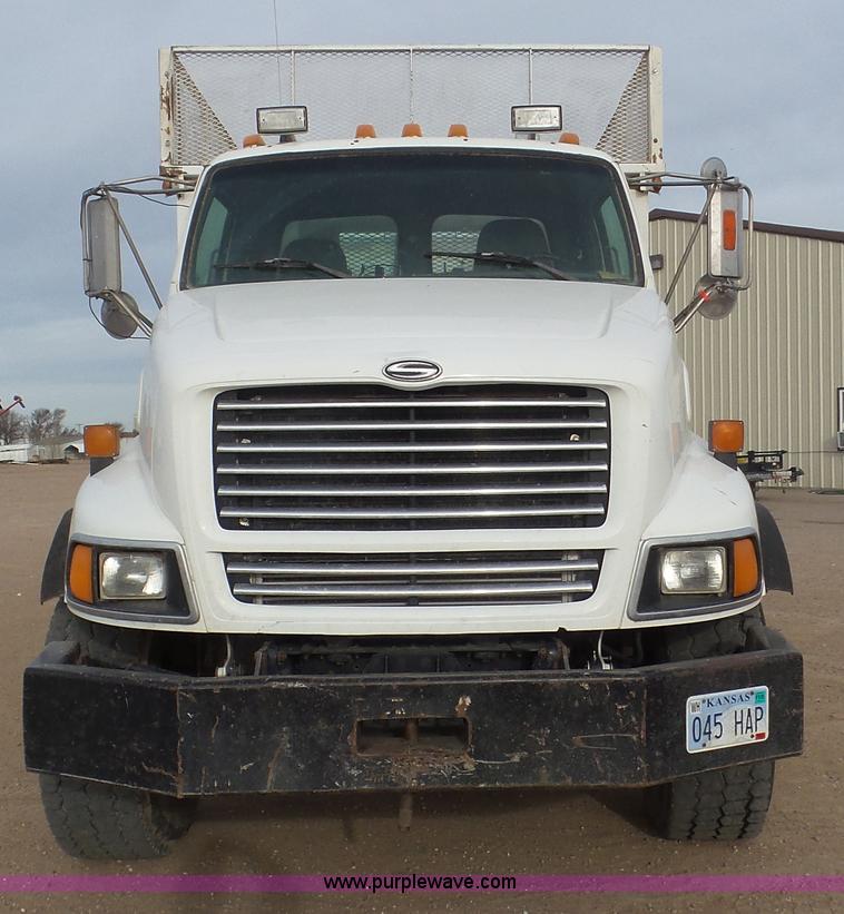 image for item K6895 1999 Sterling Acterra A9500 silage truck