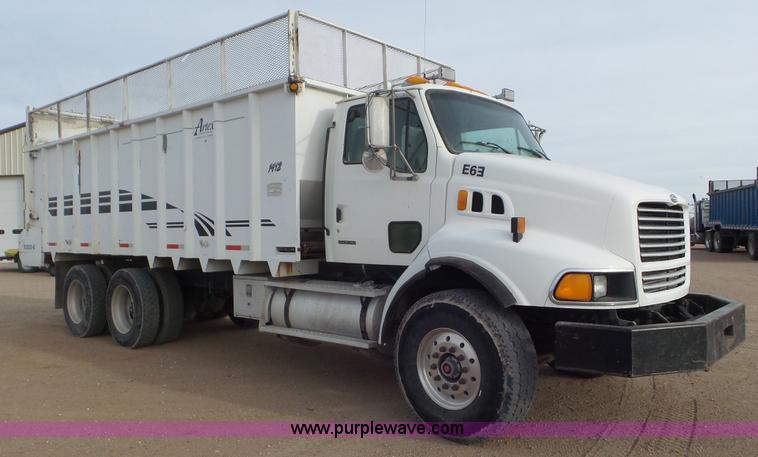 image for item K6895 1999 Sterling Acterra A9500 silage truck