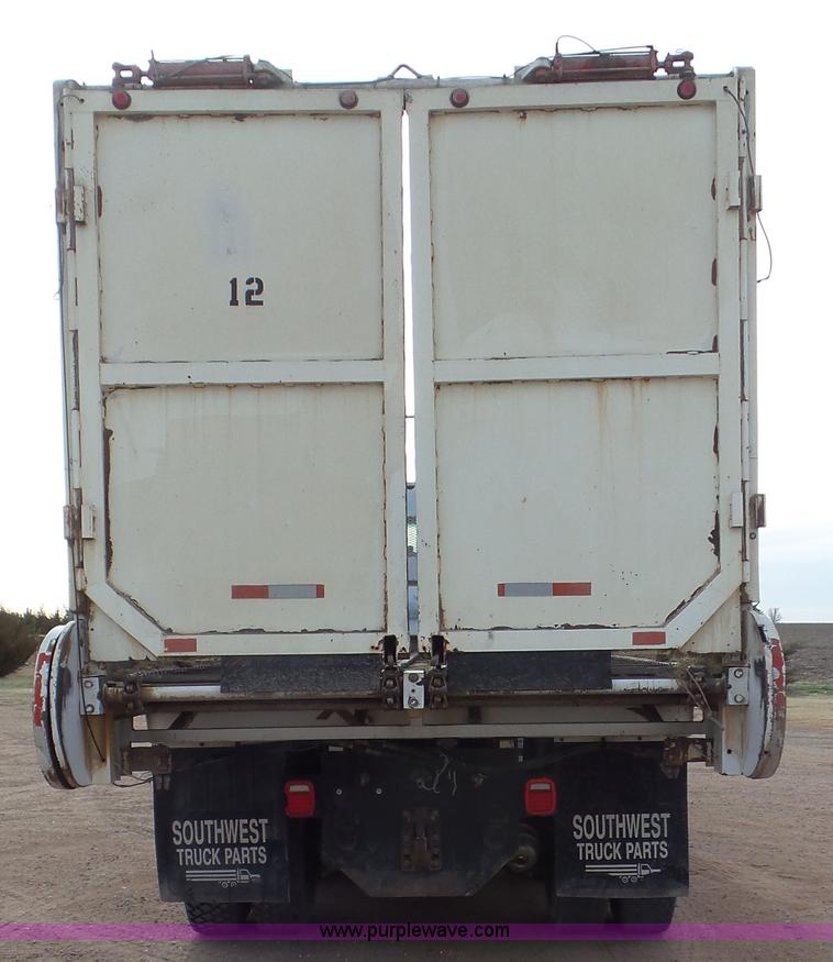 image for item K6895 1999 Sterling Acterra A9500 silage truck