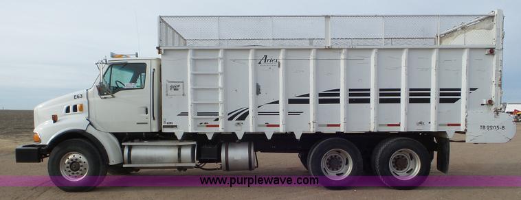 image for item K6895 1999 Sterling Acterra A9500 silage truck