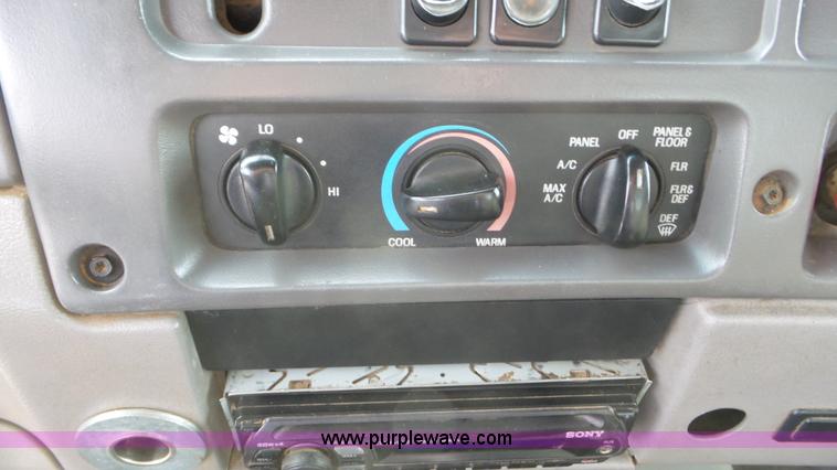 image for item K6895 1999 Sterling Acterra A9500 silage truck