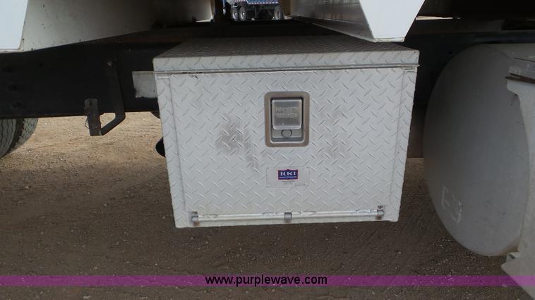 image for item K6895 1999 Sterling Acterra A9500 silage truck