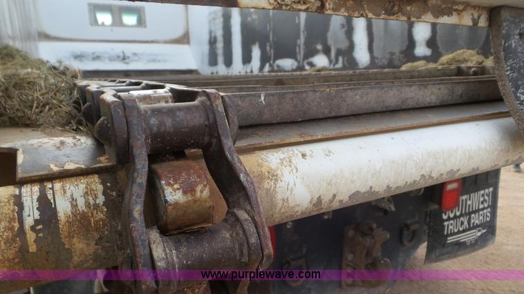 image for item K6895 1999 Sterling Acterra A9500 silage truck