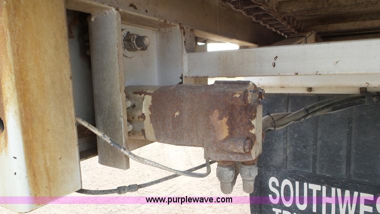 image for item K6895 1999 Sterling Acterra A9500 silage truck