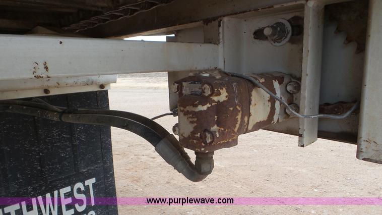 image for item K6895 1999 Sterling Acterra A9500 silage truck