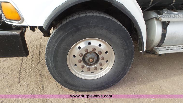 image for item K6895 1999 Sterling Acterra A9500 silage truck