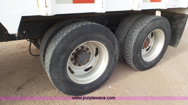 image for item K6895 1999 Sterling Acterra A9500 silage truck