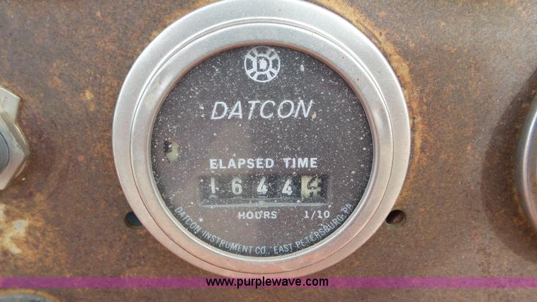 image for item K6896 Sullair 150 air compressor