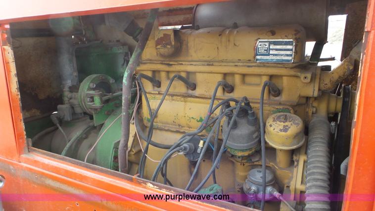 image for item K6896 Sullair 150 air compressor