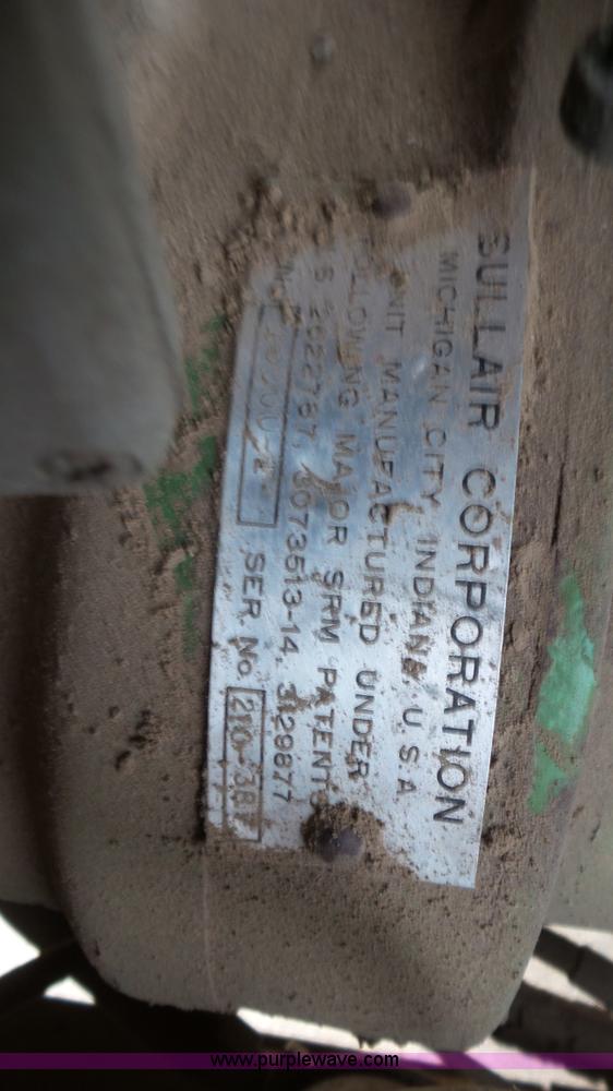 image for item K6896 Sullair 150 air compressor