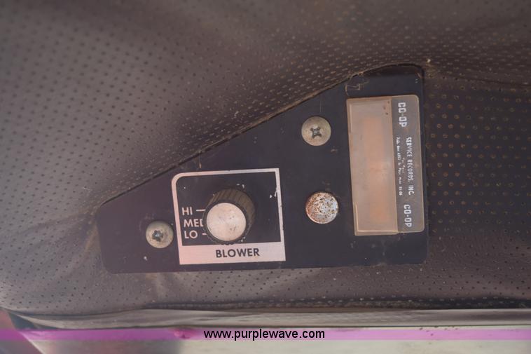 image for item K8511 Massey-Ferguson 1085 tractor