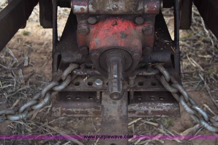 image for item K8511 Massey-Ferguson 1085 tractor