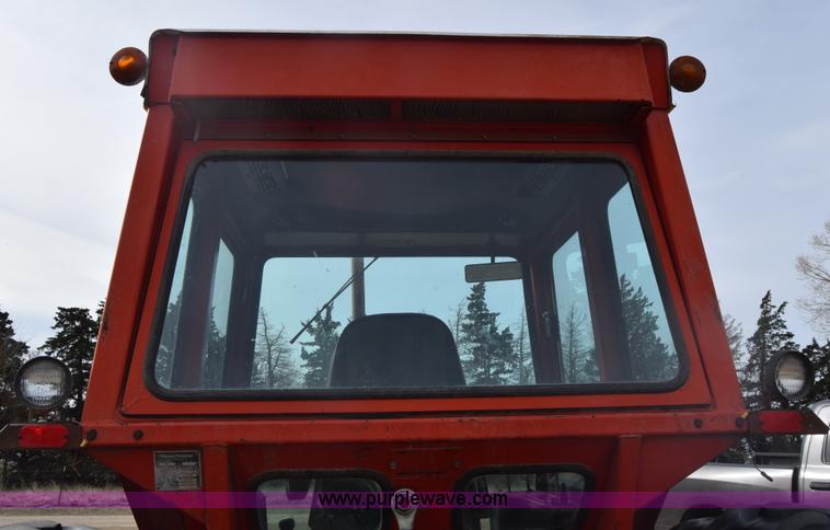 image for item K8511 Massey-Ferguson 1085 tractor