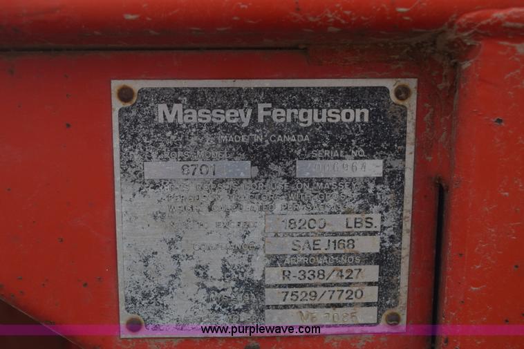 image for item K8511 Massey-Ferguson 1085 tractor