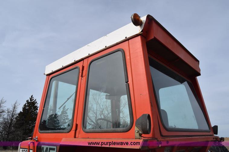 image for item K8511 Massey-Ferguson 1085 tractor