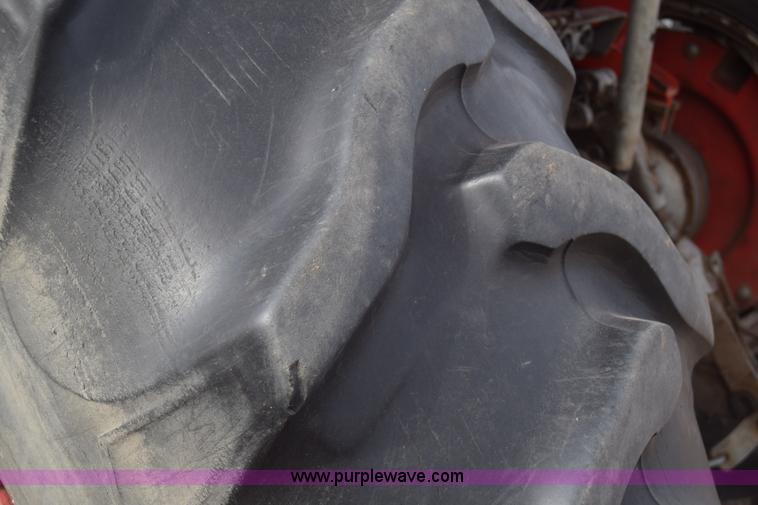 image for item K8511 Massey-Ferguson 1085 tractor