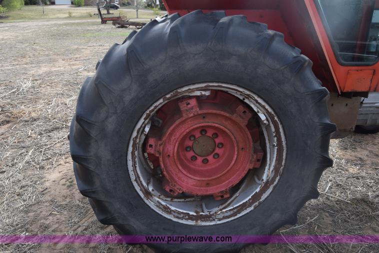 image for item K8511 Massey-Ferguson 1085 tractor