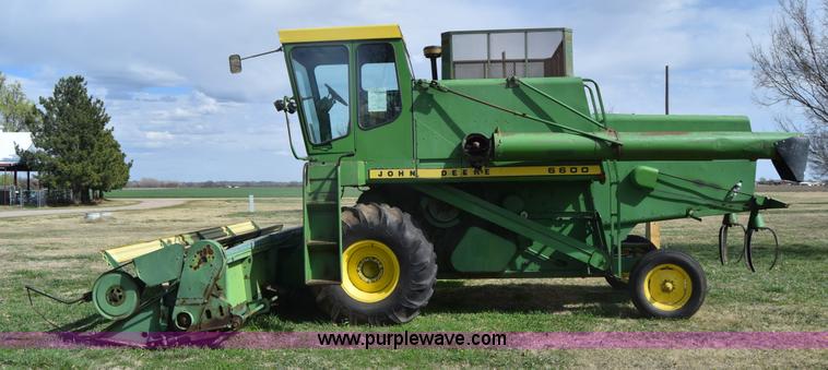 image for item K8545 John Deere 6600 combine