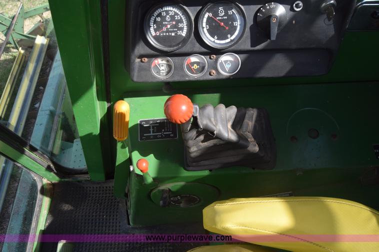 image for item K8545 John Deere 6600 combine