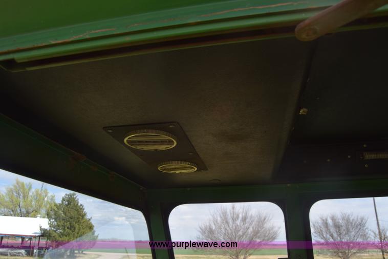 image for item K8545 John Deere 6600 combine