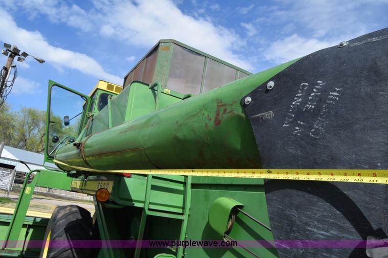 image for item K8545 John Deere 6600 combine