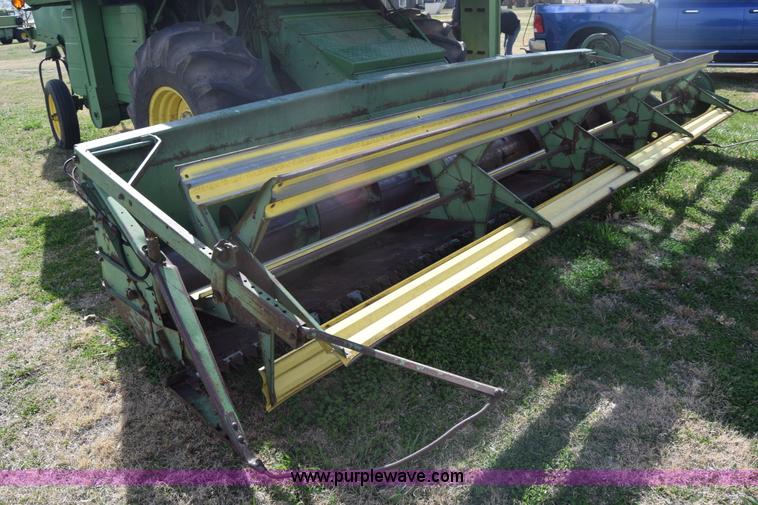 image for item K8545 John Deere 6600 combine